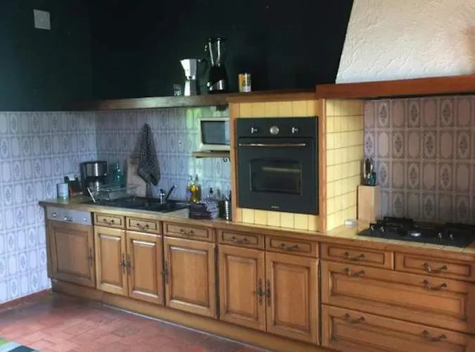 Rêves De Gamins, Proche Du Pôle Européen Et Du Circuit Des 24h